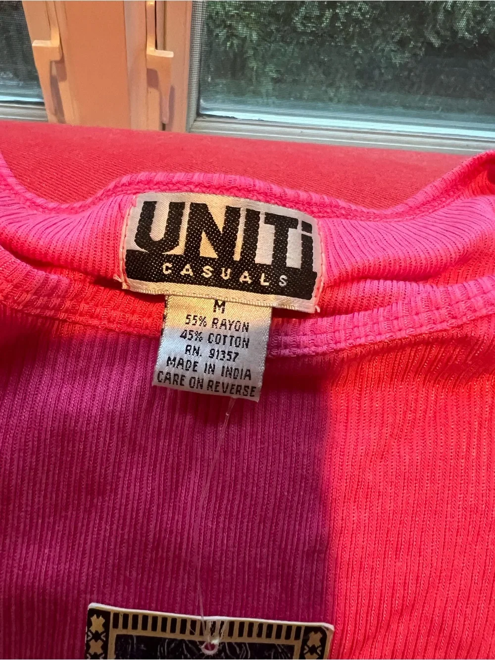 Uniti Casual bright hot